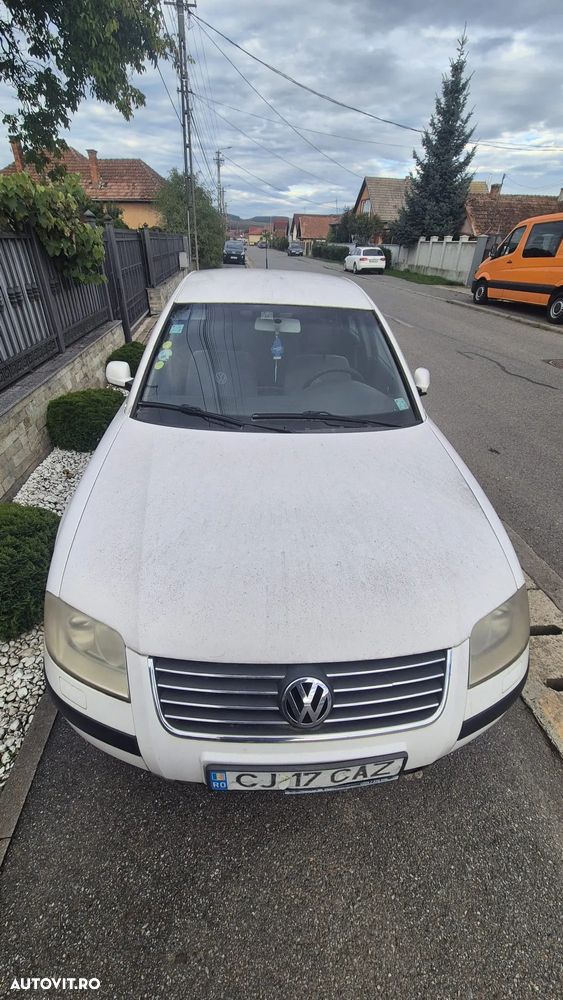 Volkswagen Passat 1.6 Comfortline - 4