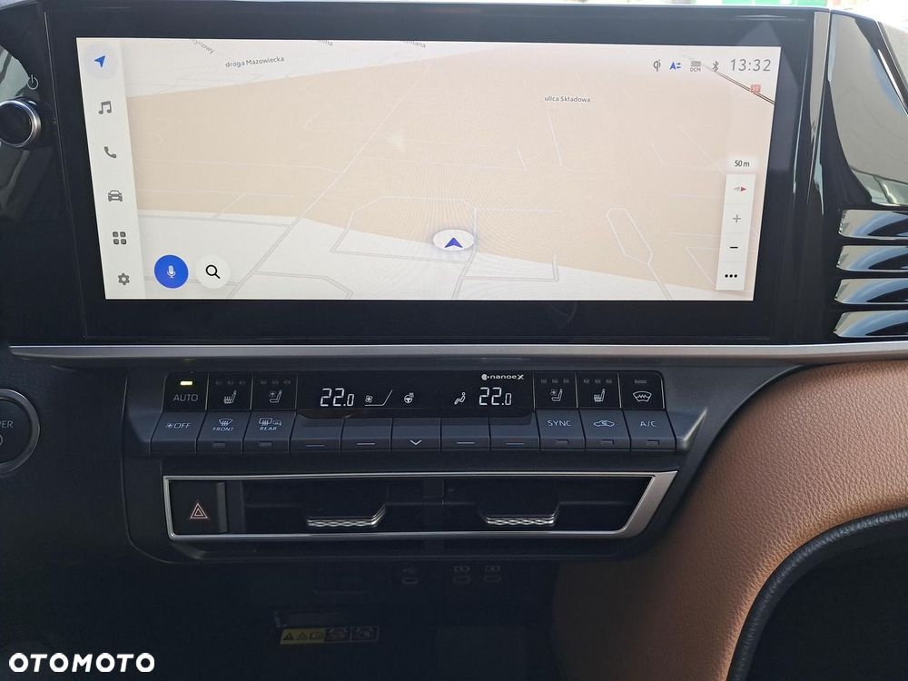 Toyota Camry - 19