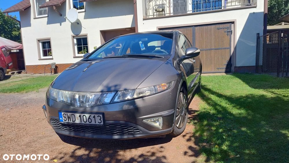 Honda Civic 1.8 Comfort - 1