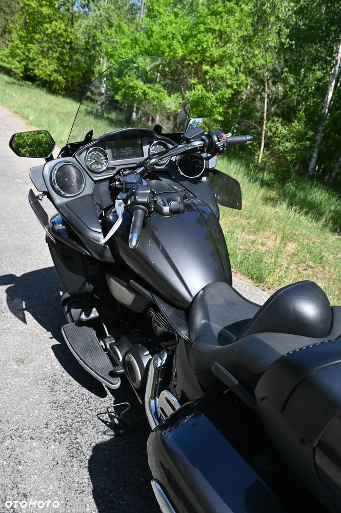 Yamaha Venture - 6