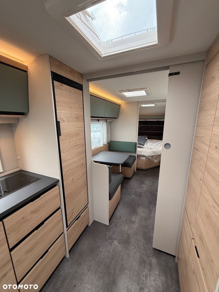 Dethleffs Camper 730 FKR - 10