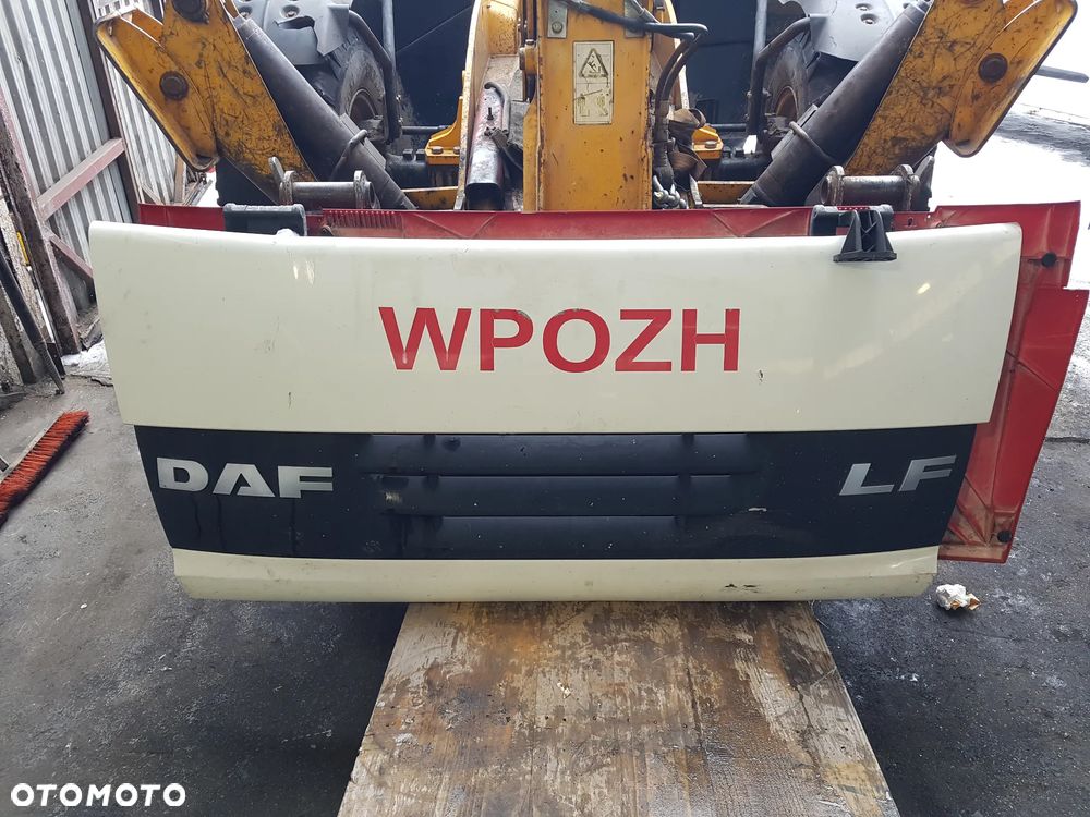 MASKA ATRAPA GRILL BIAŁA DAF 45 55 LF EURO 5 - 1