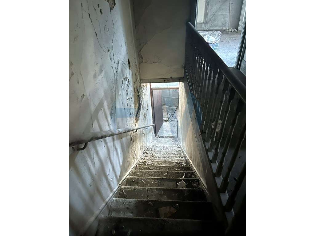 Prédio com propriedade total Centro de Milheiros (460 m²) - Grande imagem: 4/6