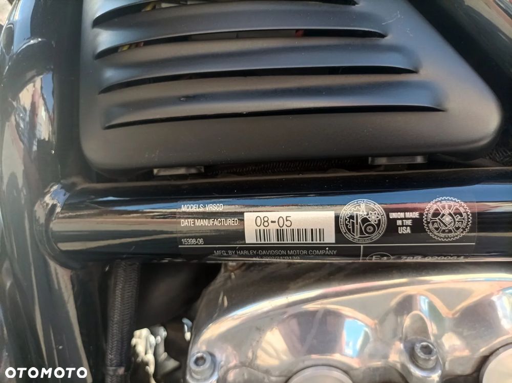 Harley-Davidson V-Rod Street Rod - 2