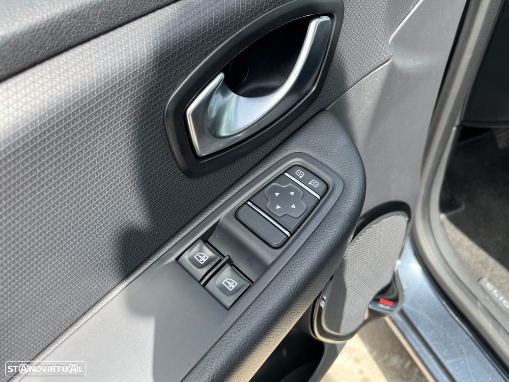 Renault Clio 1.5 dCi Comfort - 13