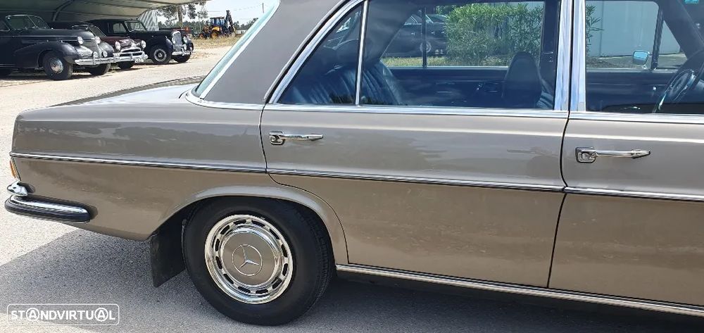 Mercedes-Benz W114/W115 (1968-1974) - 16