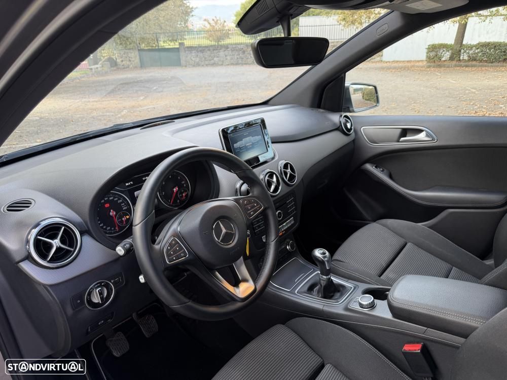 Mercedes-Benz B 180 d BlueEFFICIENCY Edition Style - 8