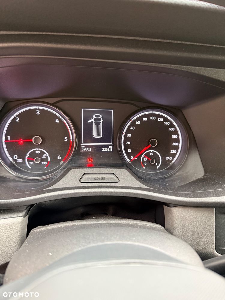 Volkswagen Transporter - 13