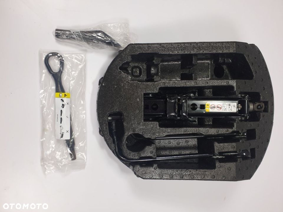 Zestaw Do Zmiany Koła JEEP GRAND CHEROKEE WK2 17 21 rok - 1