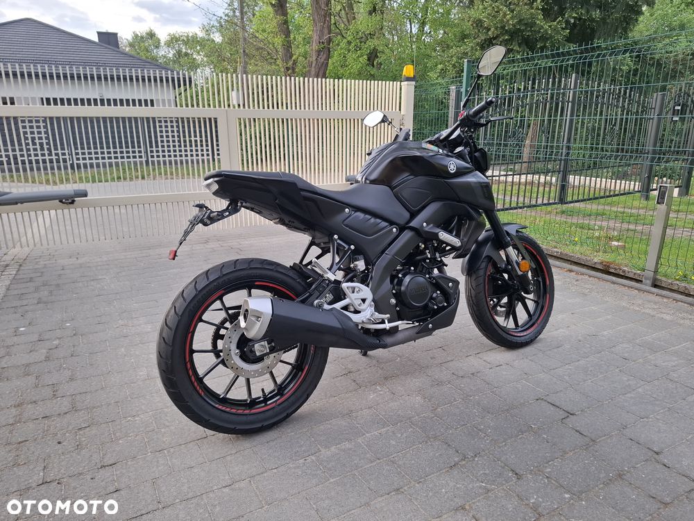 Yamaha MT - 17