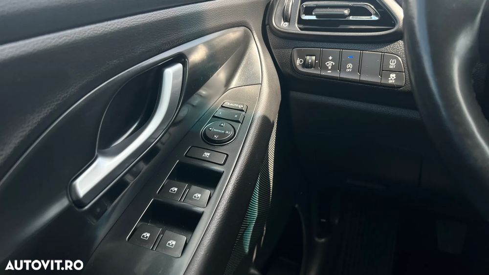 Hyundai i30 - 21