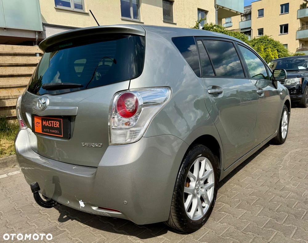 Toyota Verso 1.8 Edition - 10