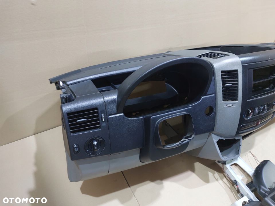 CRAFTER SPRINTER KONSOLA DESKA STELAŻ NAGRZEWNICA - 3