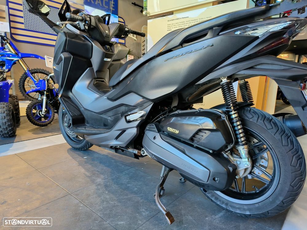 Honda Forza 125 - 6