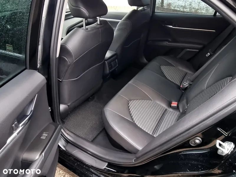 Toyota Camry 2.5 Hybrid Prestige CVT - 17