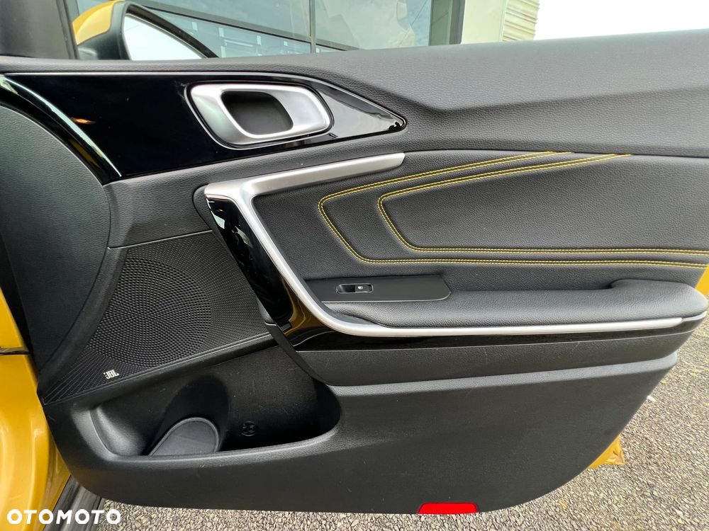 Kia XCeed 1.5 T-GDI L Business Line - 16