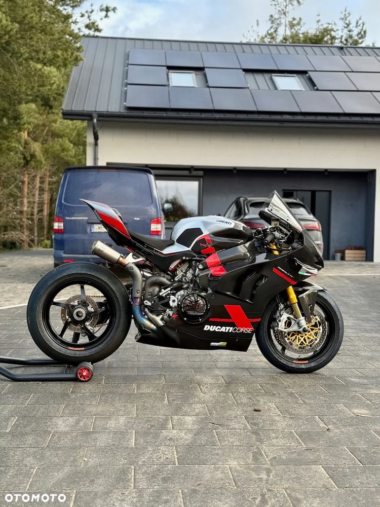 Ducati Panigale V4R - 8