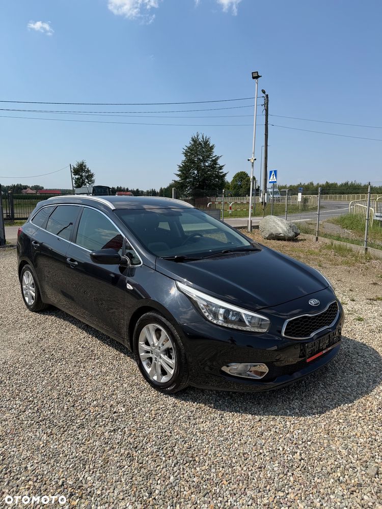 Kia Ceed - 4