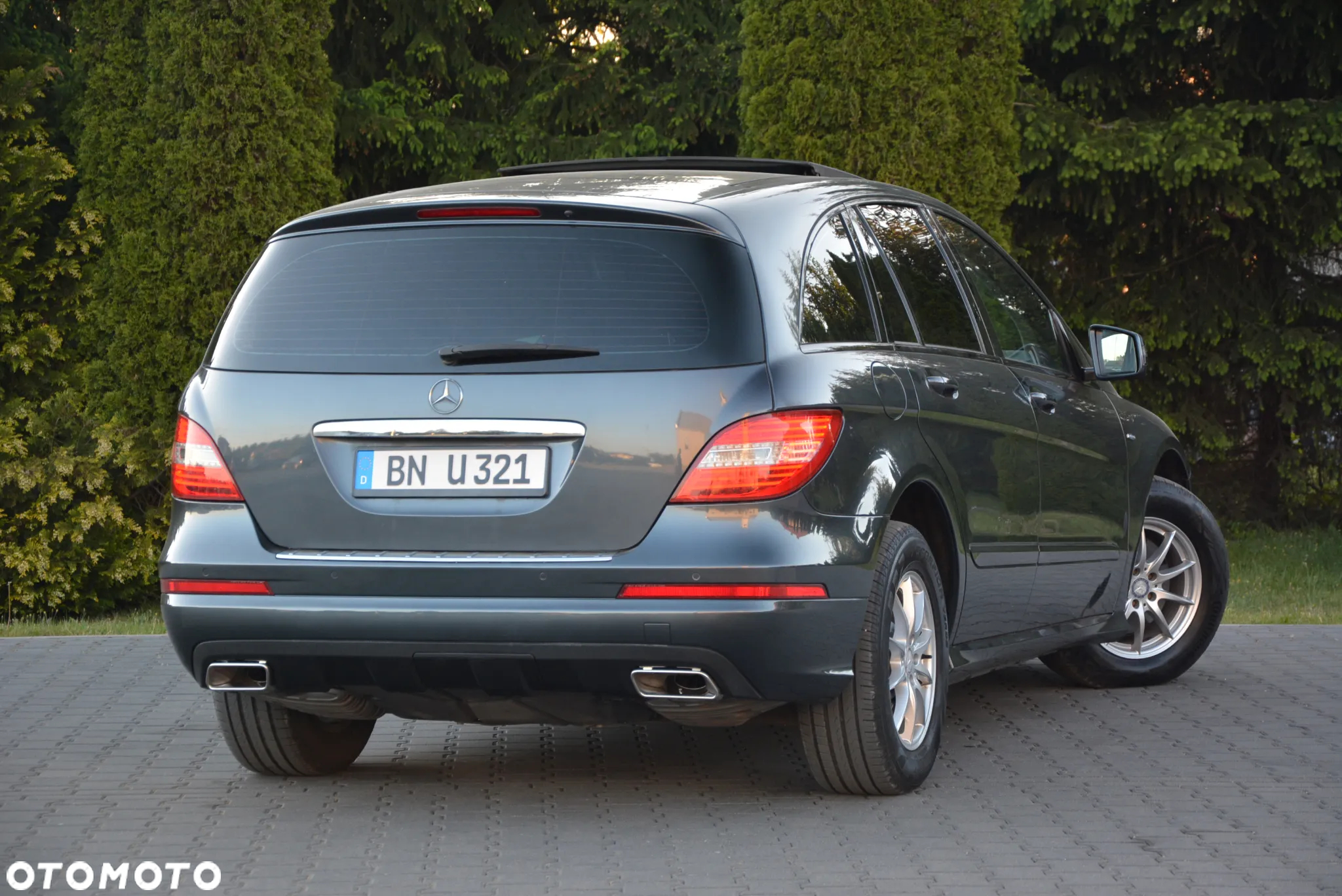 Mercedes-Benz Klasa R 300 CDI DPF BlueEFFICIENCY 7G-TRONIC - 13