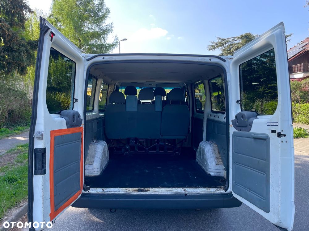 Ford Transit - 10