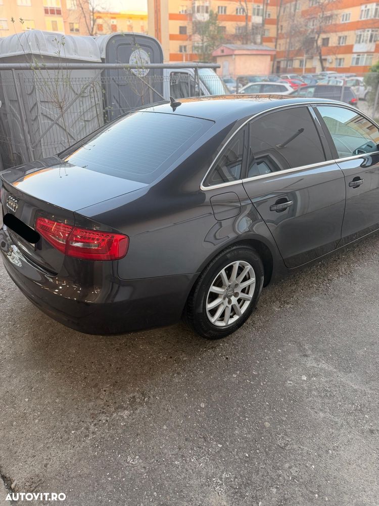Audi A4 2.0 TDI B8 - 6