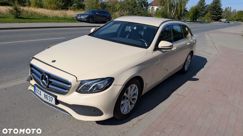Mercedes-Benz Klasa E - 2
