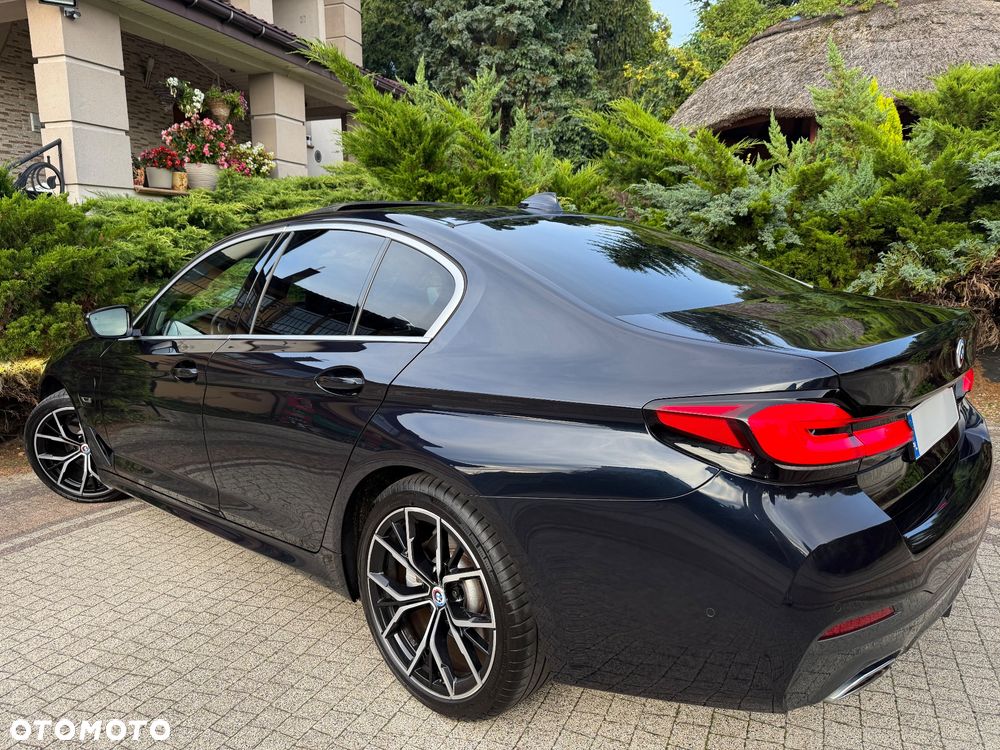 BMW Seria 5 520e M Sport sport - 12