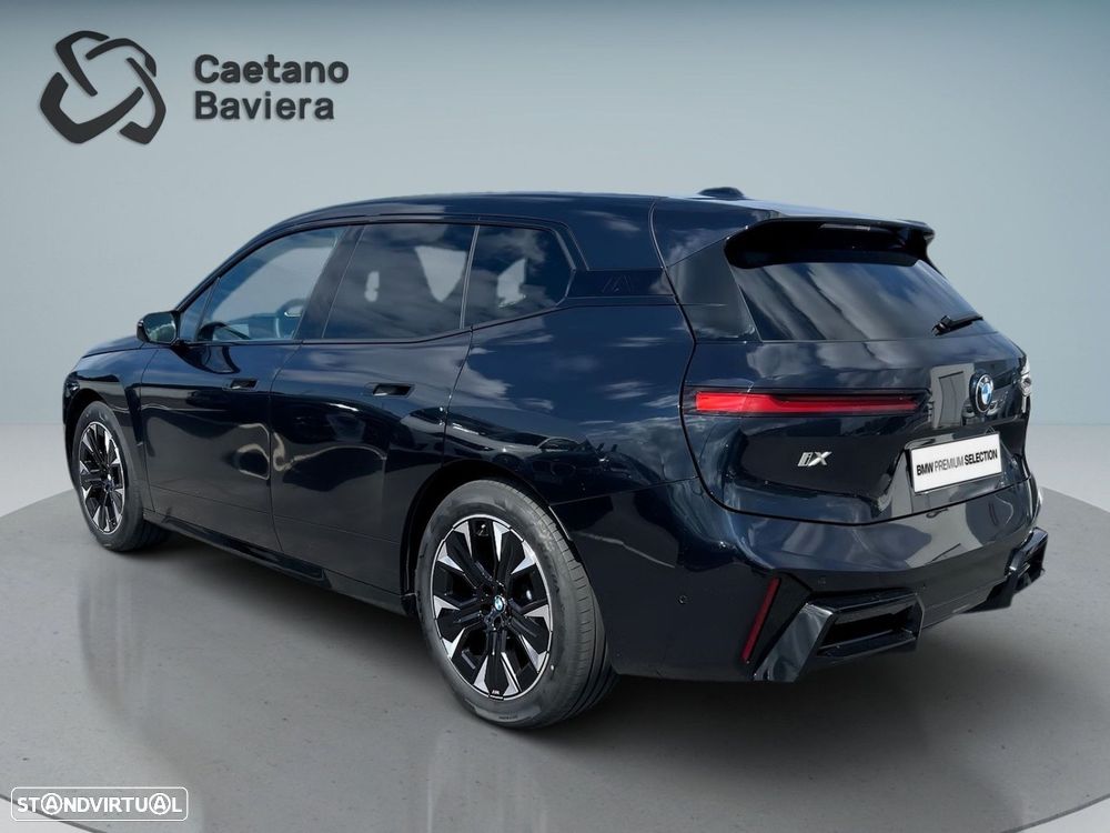 BMW iX - 6