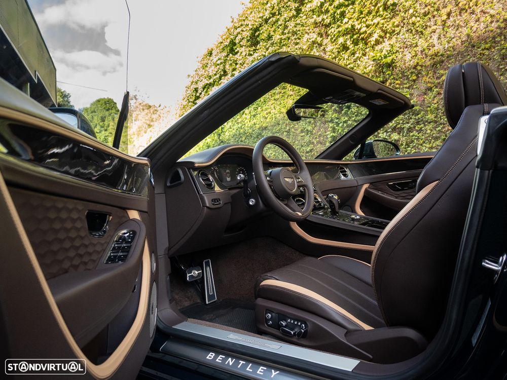 Bentley Continental 4.0 Hybrid Speed - 30