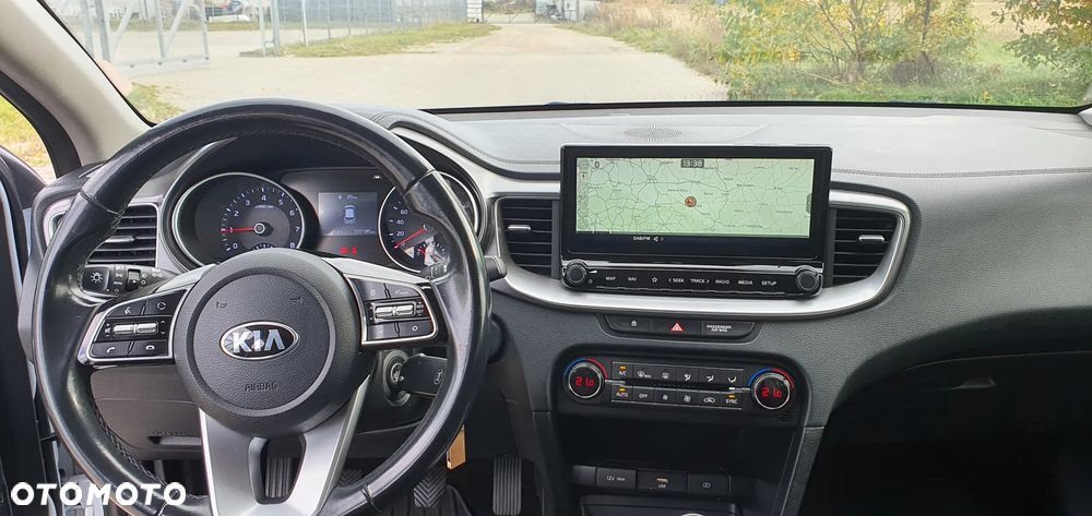 Kia Ceed - 7