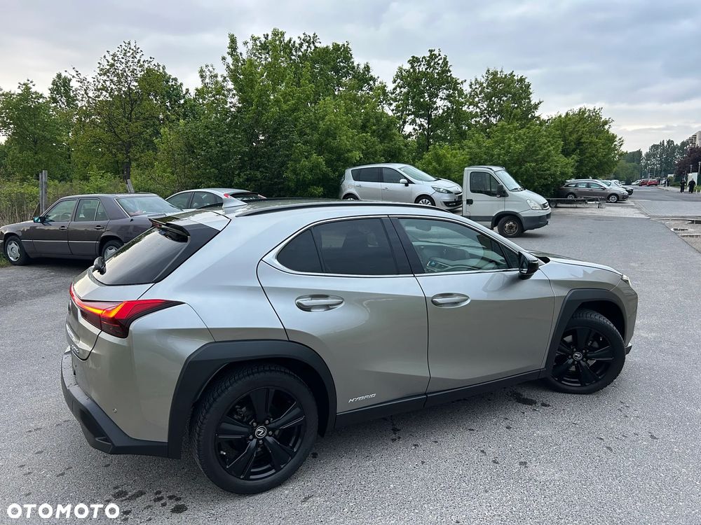Lexus UX 250h F Sport 2WD - 5