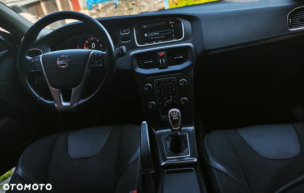 Volvo V40 D2 - 2