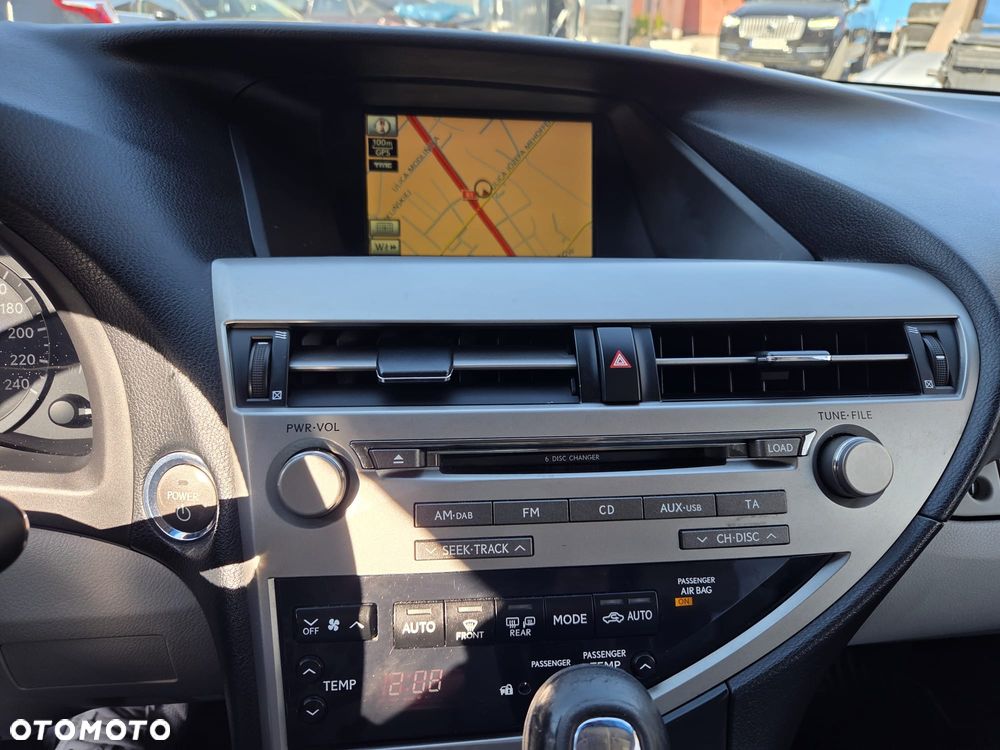 Lexus RX - 16