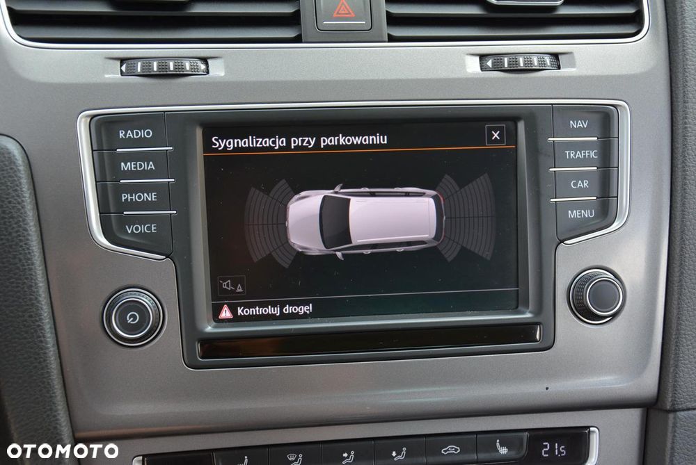 Volkswagen Golf 1.6 TDI BlueMotion Technology DSG Lounge - 33