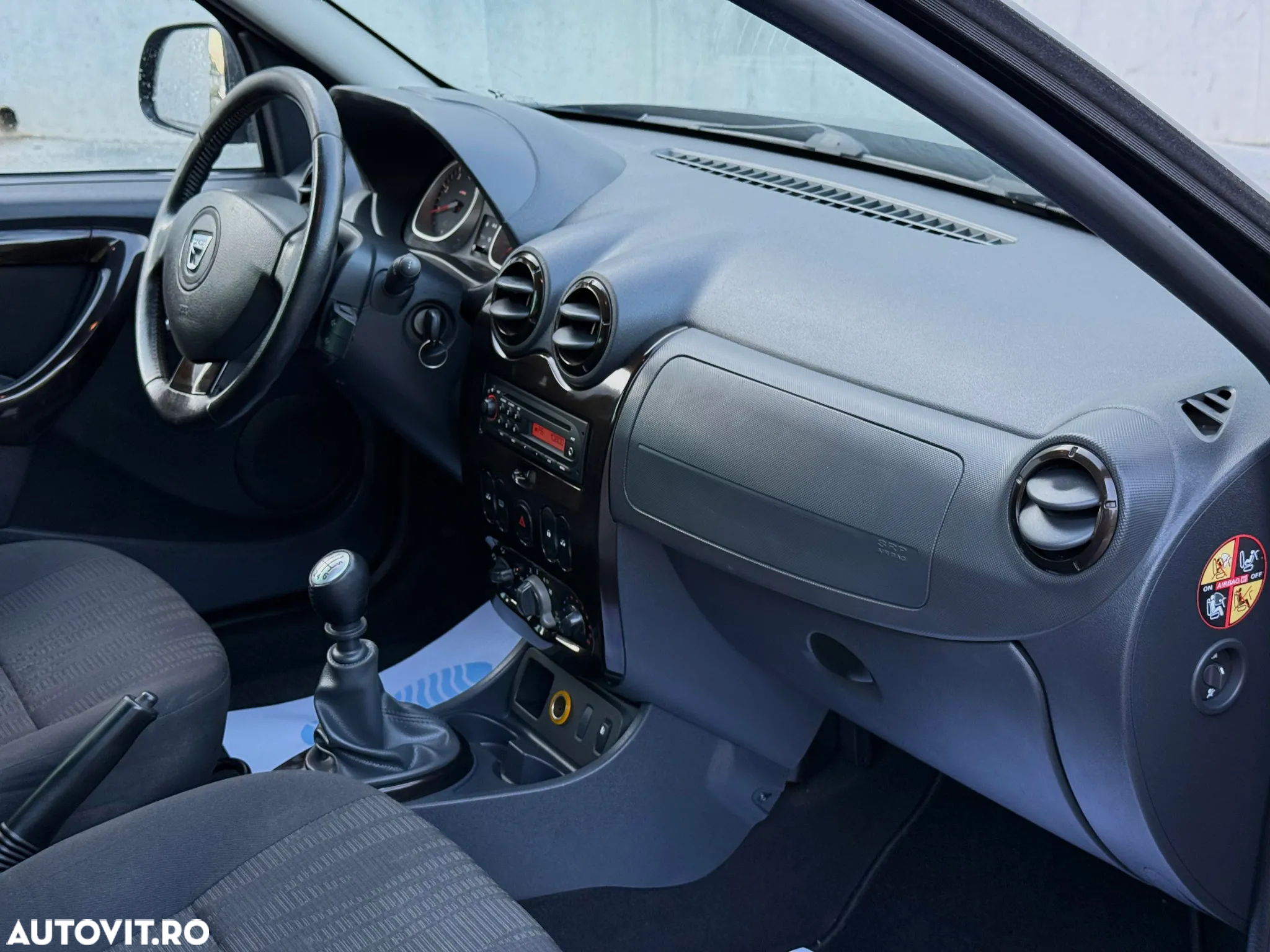 Dacia Duster dCi 110 FAP 4x2 Laureate - 10