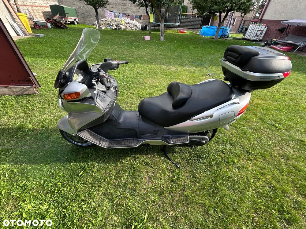 Suzuki Burgman - 3