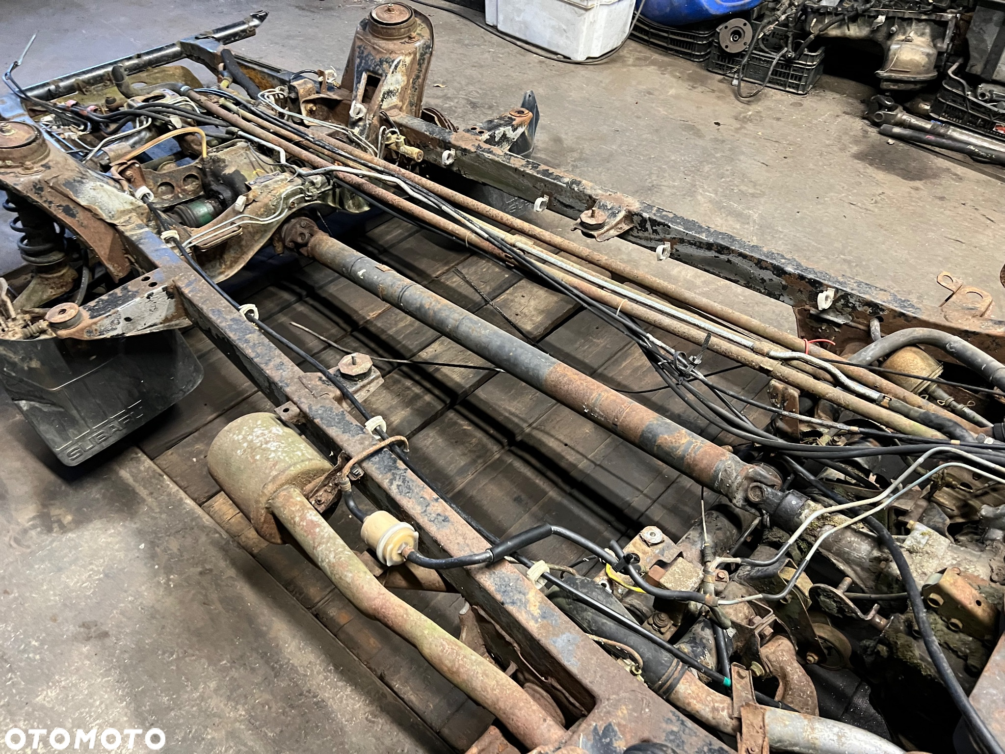 Podwozie Subaru libero e10 1.0b silnik skrzynia i inne - 2