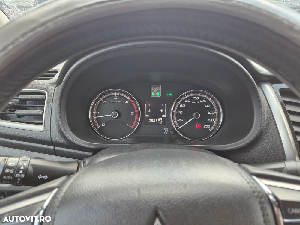 Mitsubishi L200 Double Cab 2.4 DI-D AS7G MIVEC IC Instyle - 27