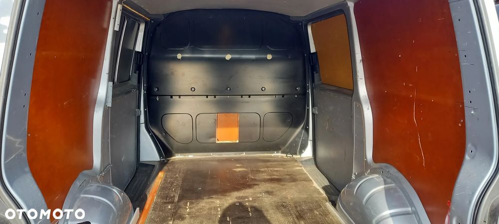 Volkswagen Transporter T5 - 20