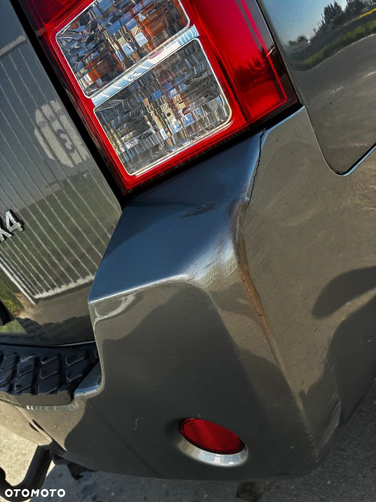 Nissan Pathfinder 2.5 dCi SE - 11