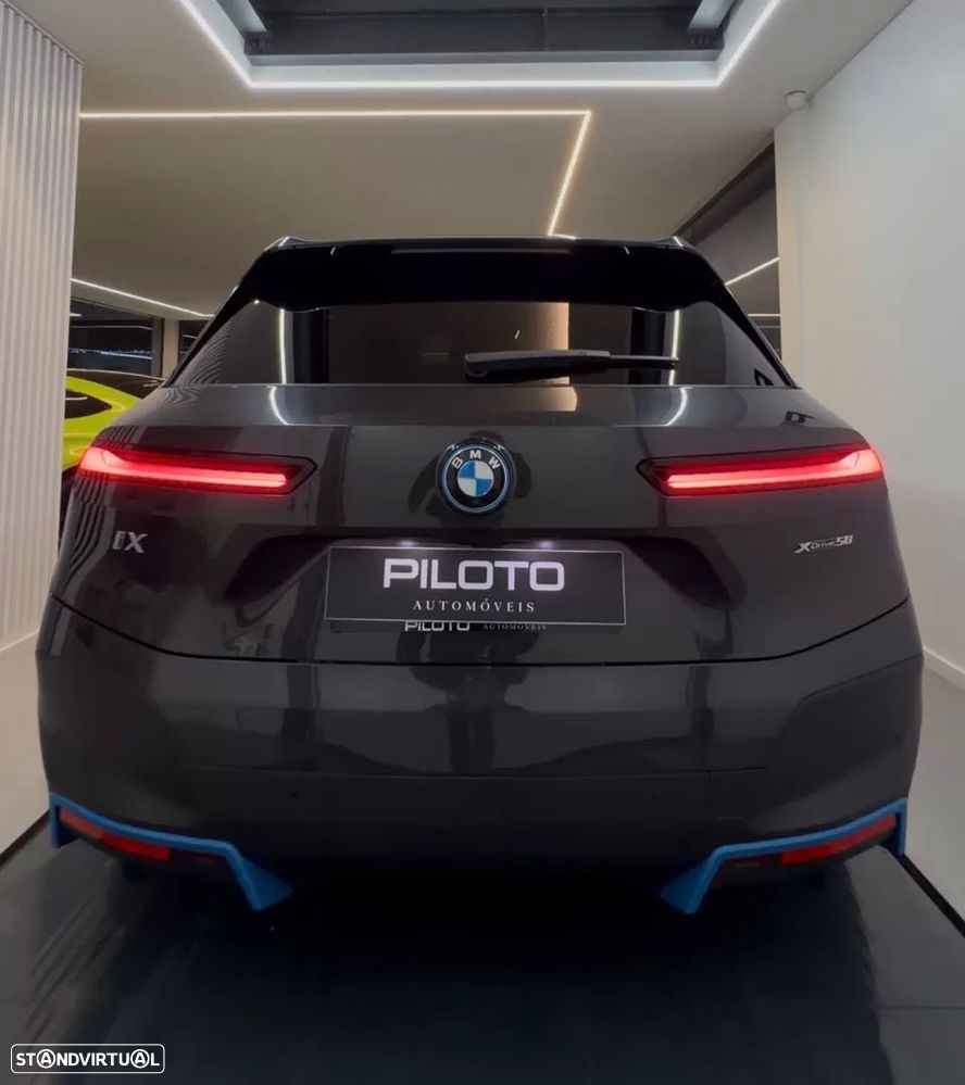 BMW iX xDrive 50 Pack Desportivo - 9