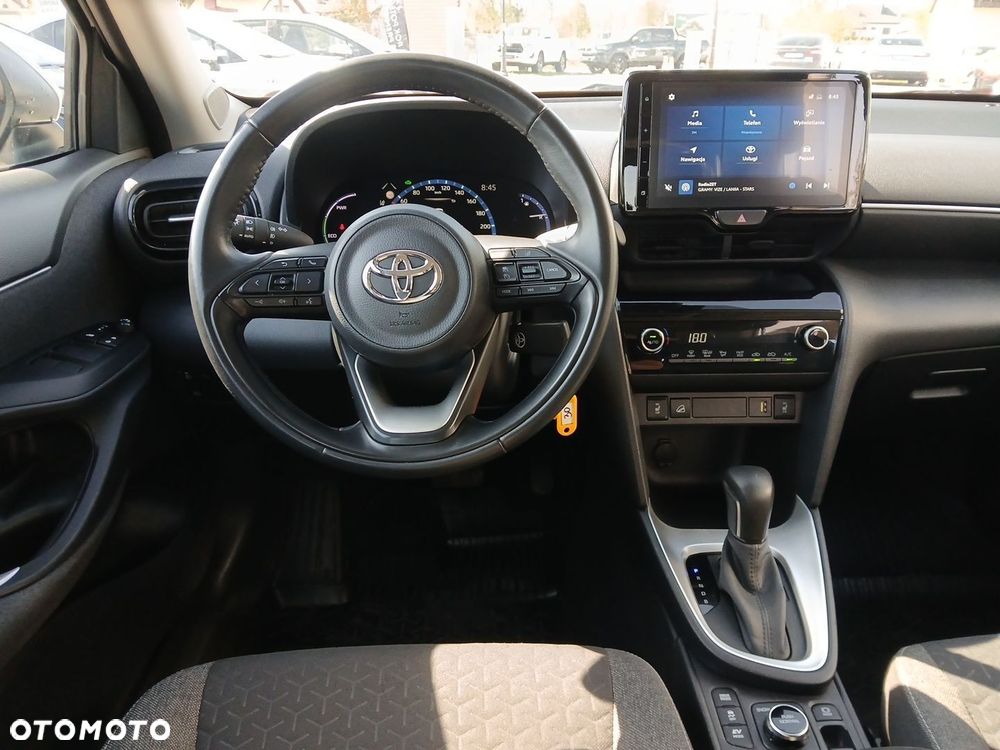 Toyota Yaris Cross Hybrid 1.5 Comfort 4x4 - 13