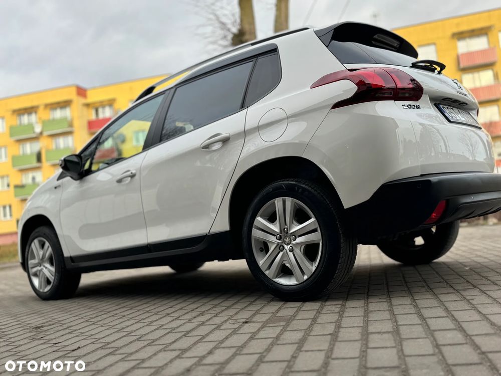 Peugeot 2008 1.6 BlueHDi Style - 3