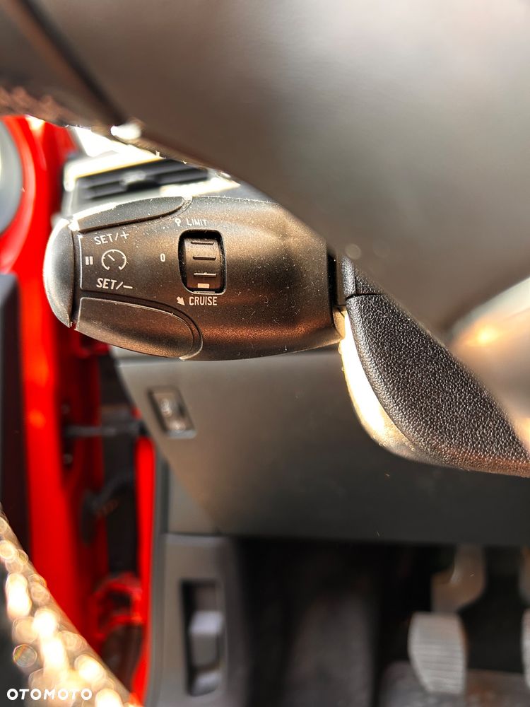 Peugeot 208 PureTech 110 Stop & Start Allure - 14