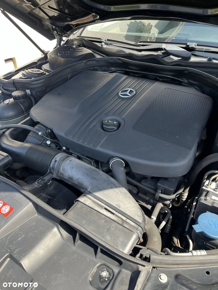 Mercedes-Benz Klasa E 200 CDI DPF BlueEFFICIENCY Automatik Elegance - 9