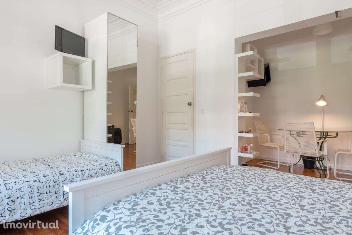 Quarto - localizado em Alameda Lisbon - Grande imagem: 4/22