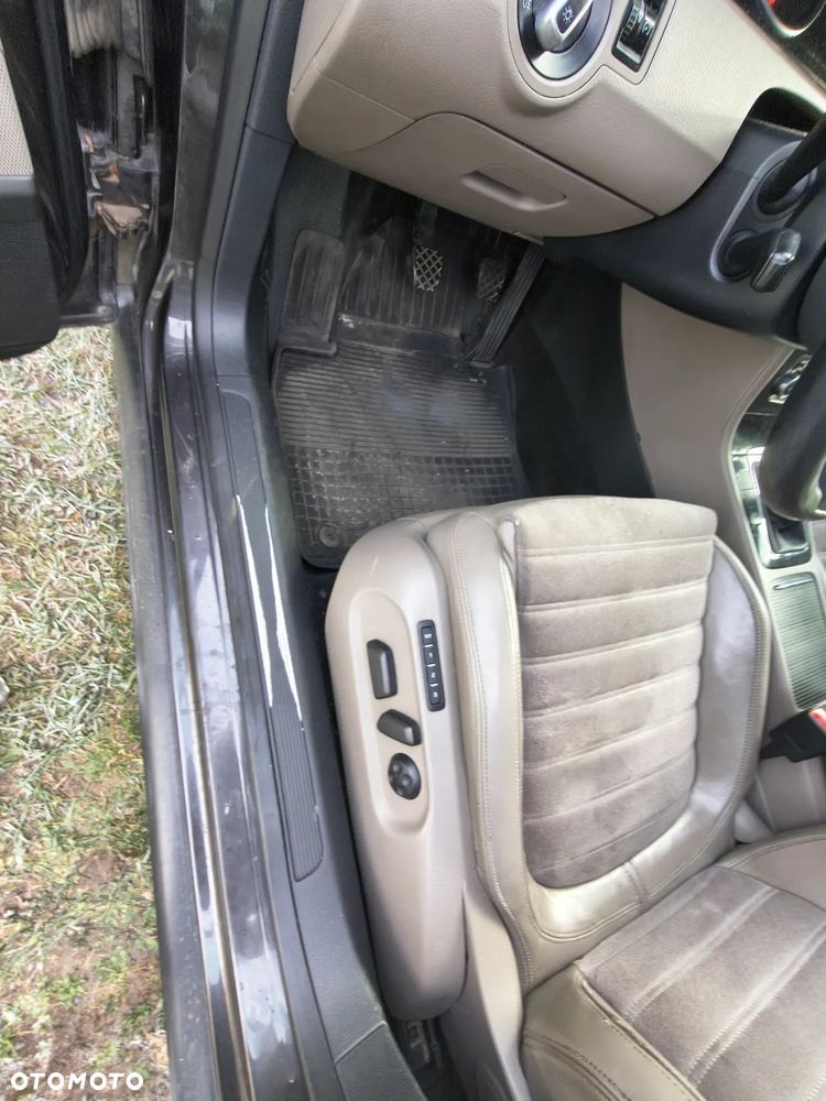 Volkswagen Passat Variant 2.0 TDI DPF 4Mot Highline - 34