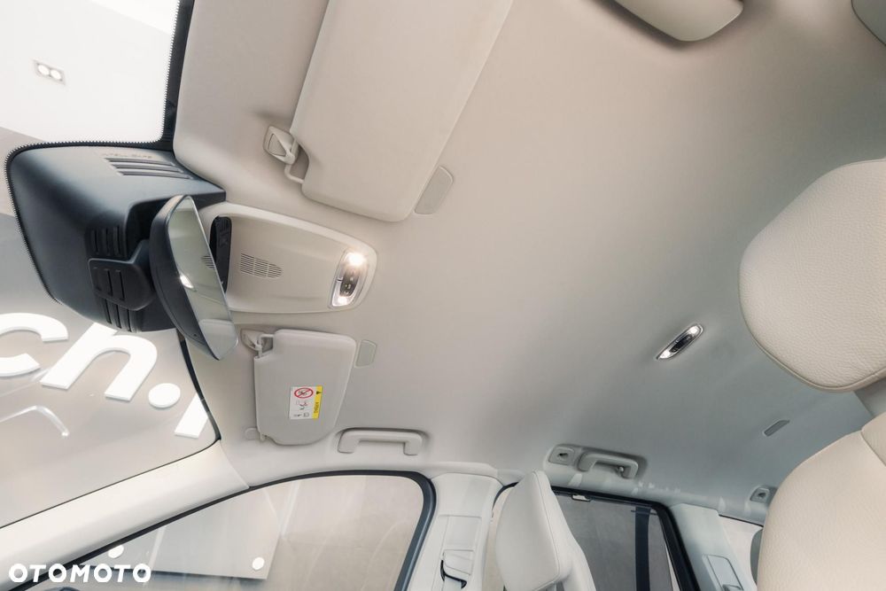 Volvo XC 90 B5 D AWD Momentum Pro - 32