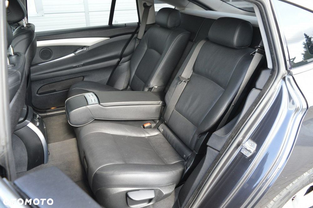 BMW 5GT - 29
