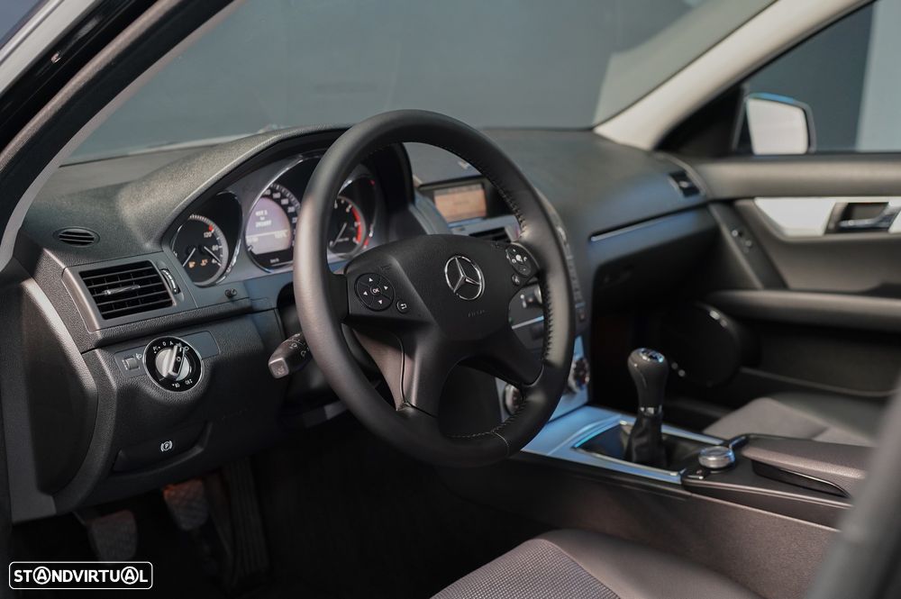 Mercedes-Benz C 220 CDi Avantgarde BlueEfficiency - 16